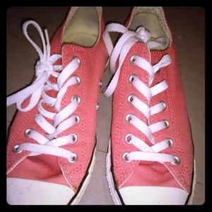 Peach Pink-ish Low-Top Converse